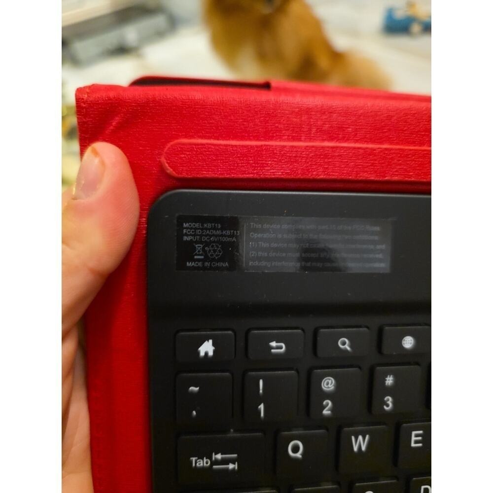 Bluetooth Tablet Keyboard Folio Case Red Model KBT13 Wireless QWERTY Slim F1 - Picture 5 of 16